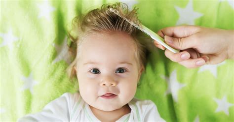 Bebeklerde Saç Bakımı Nasıl Olmalı?